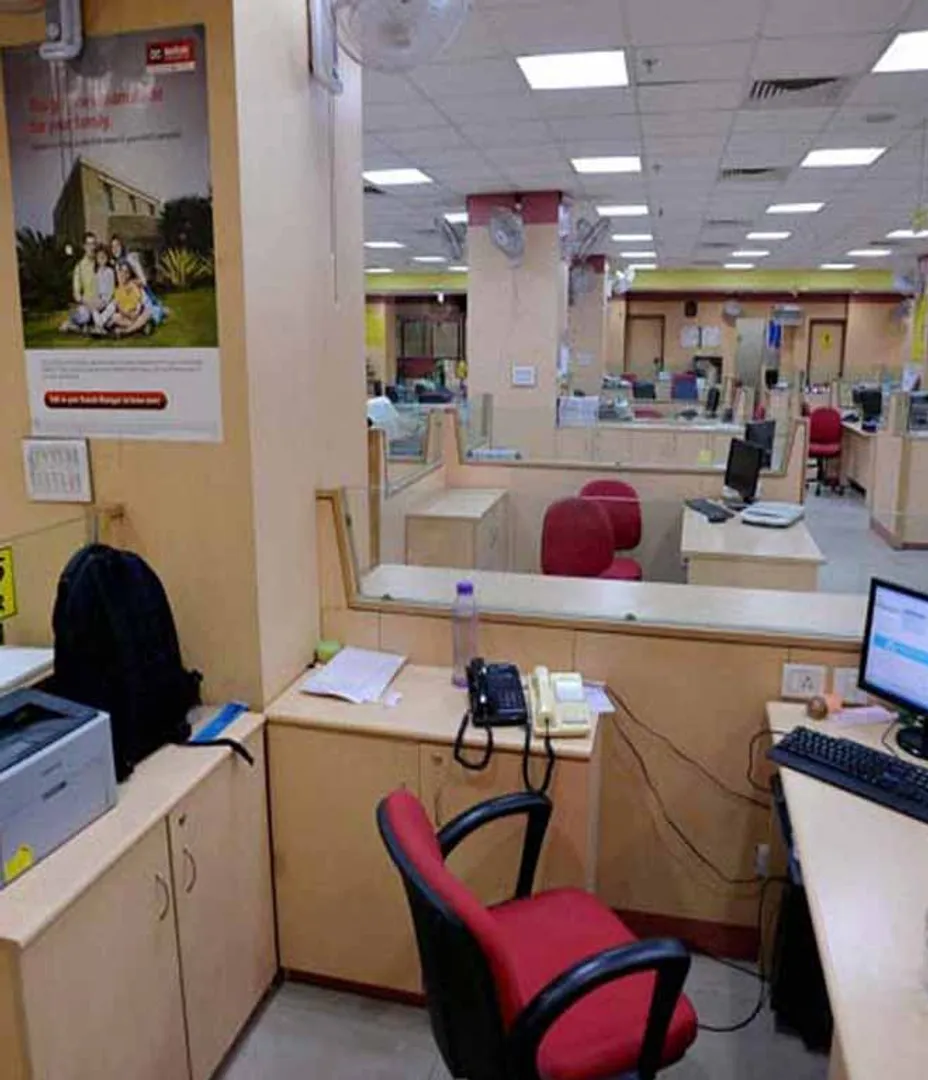Bank staff 